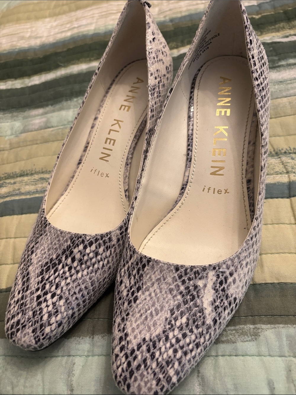 Anne Klein Snake-Print Pointed Toe Pumps - Gray/Black